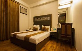 Hotel Sunstar Heights Delhi